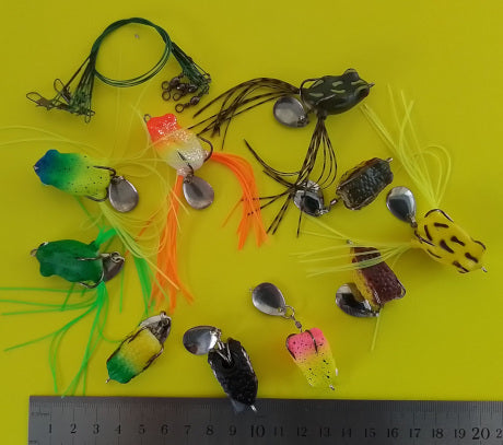 Frog Spinnerbait Lure Pack – Weedless Topwater Set (10 Pack)