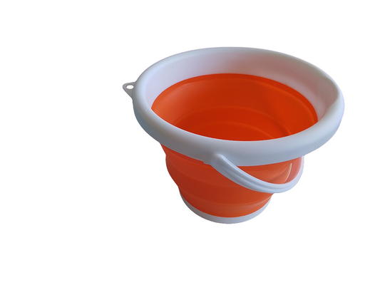 Collapsable bait bucket.